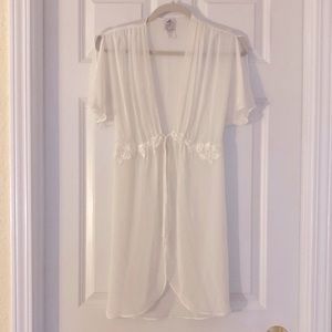 Jonquil white sheer gown S beautiful draped sleeves, NWOT